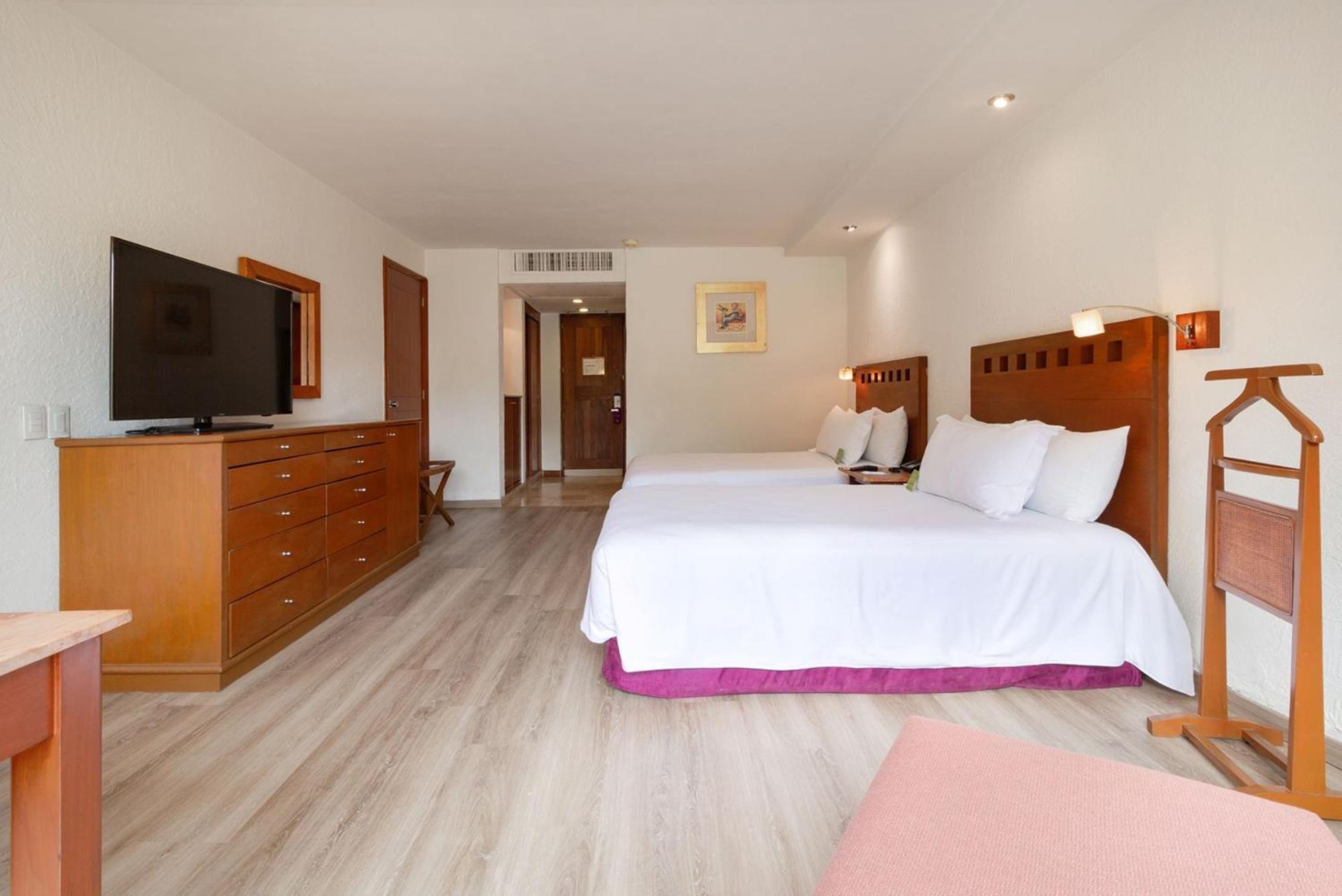 Camino Real Guadalajara Ξενοδοχείο Zapopan Εξωτερικό φωτογραφία A room at the hotel