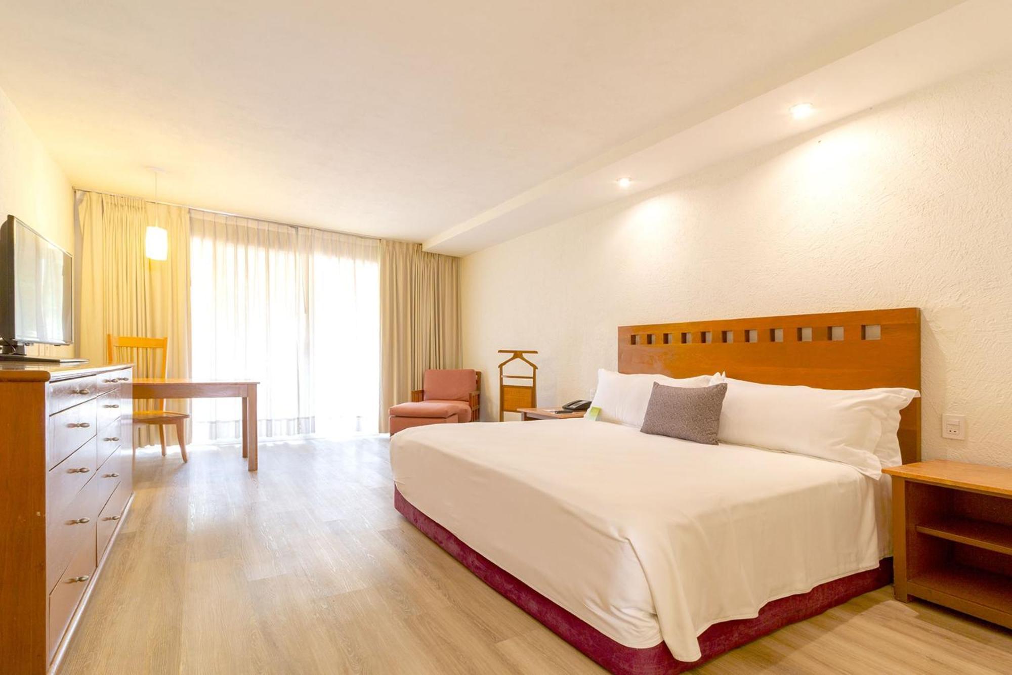 Camino Real Guadalajara Ξενοδοχείο Zapopan Εξωτερικό φωτογραφία A room at the hotel